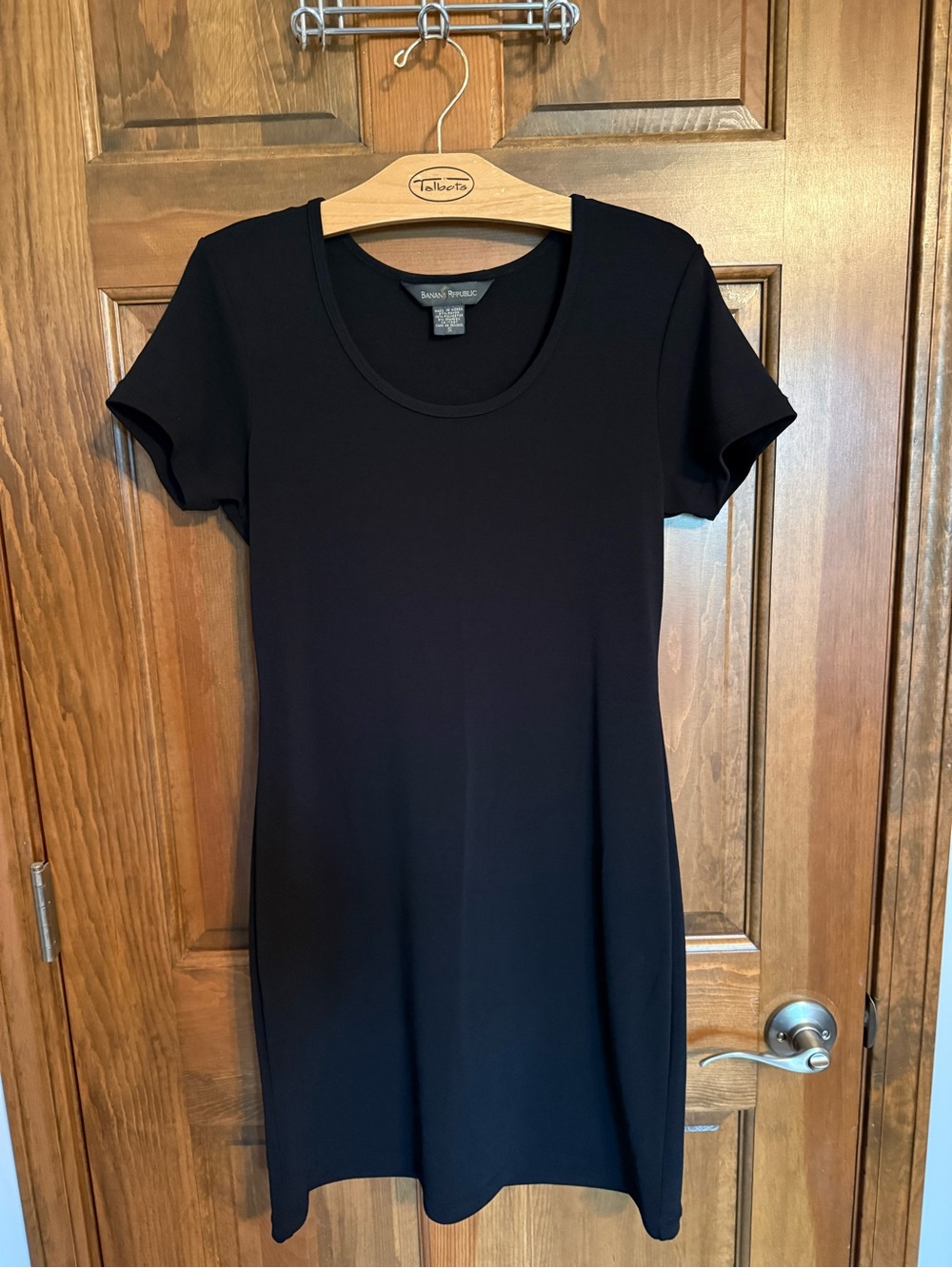 Banana Republic Black Short Sleeve Scoop Neck Mini Dress